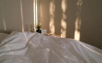 Better Sleep Starts Before Bed: What New Insomnia Research Teaches About Support, Structure, and Follow-Through